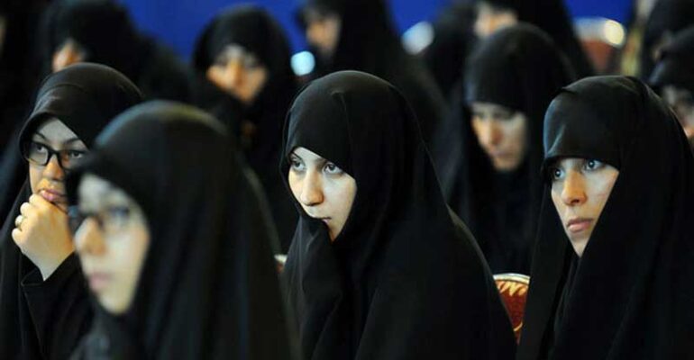 ایجاد انگیزه برای ثبت نام بانوان در حوزه های علمیه