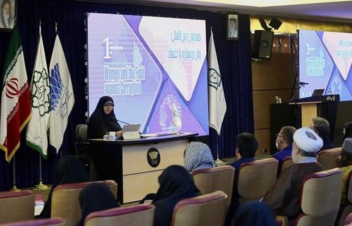 نقش حوزه علمیه در کاهش فساد در جامعه
